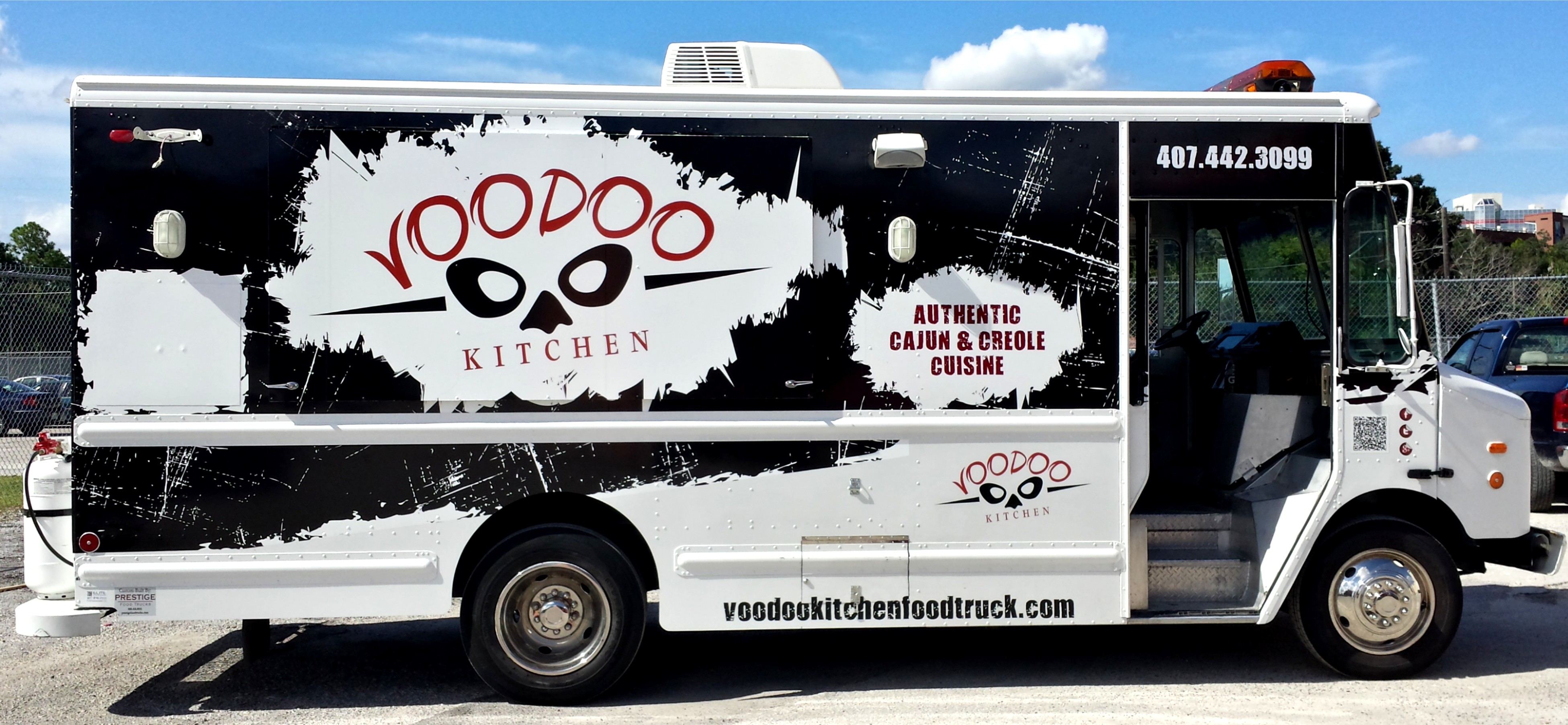 Prestige Food Trucks Brass Takes the Floor at the 2013 Roam Mobile Food